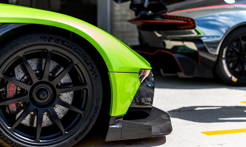 Illustration for article titled Behold The Unfathomably Gorgeous Spectacle Of An Aston Martin Vulcan Track Day